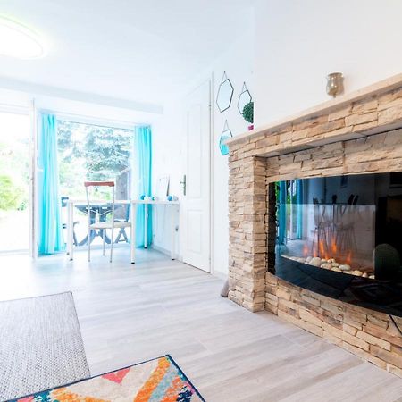 Cosy And Colorful Apartment センテンドレ エクステリア 写真