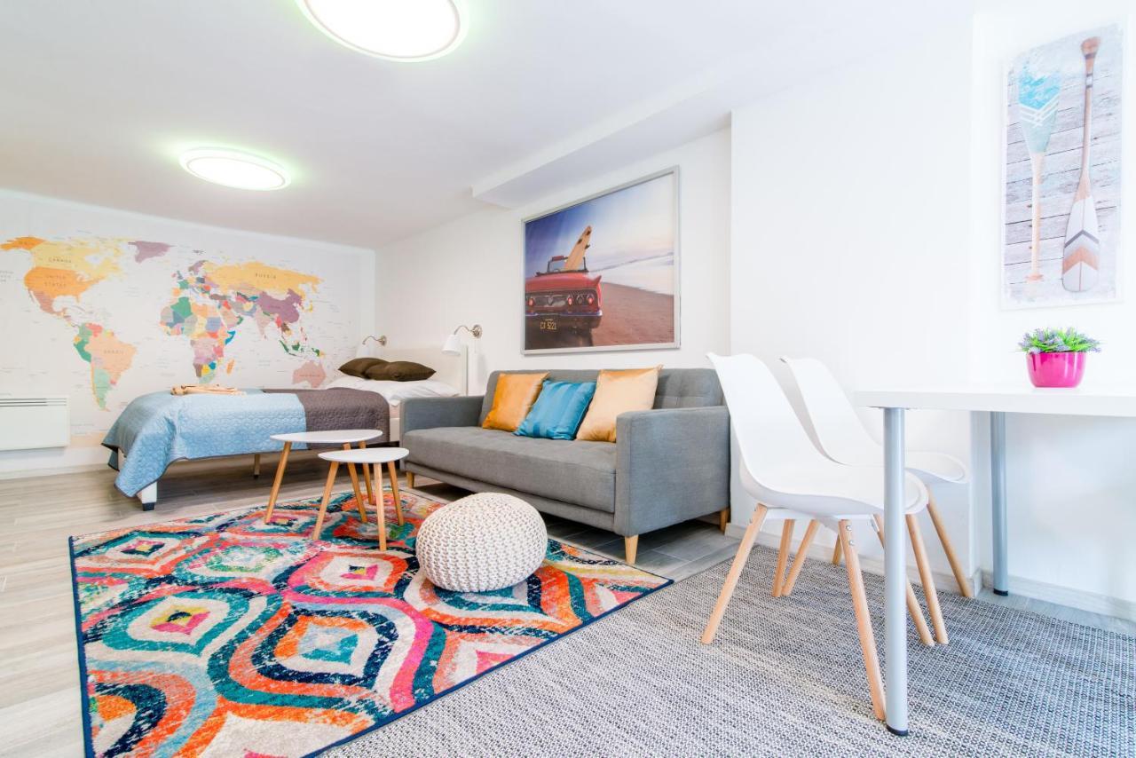 Cosy And Colorful Apartment センテンドレ エクステリア 写真