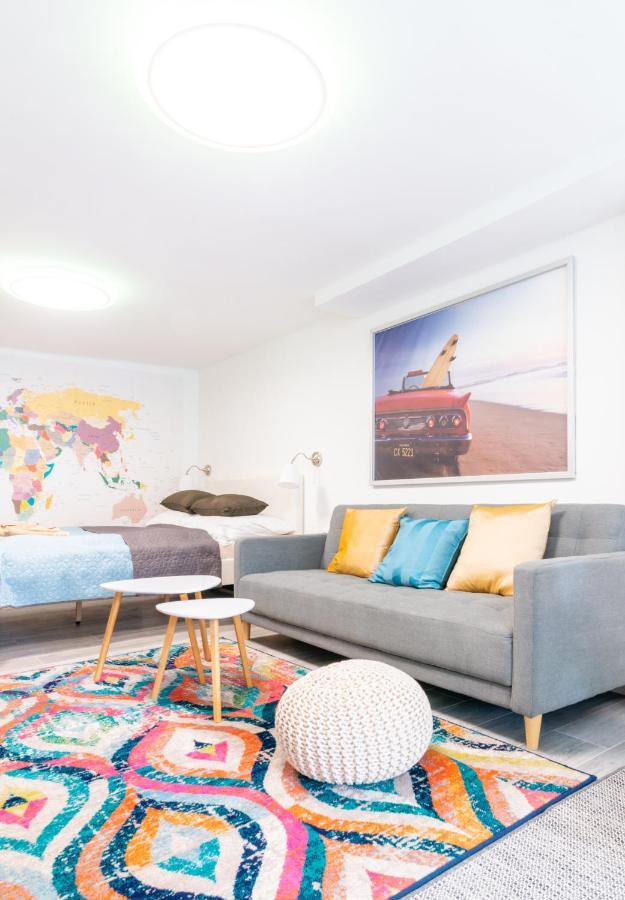 Cosy And Colorful Apartment センテンドレ エクステリア 写真