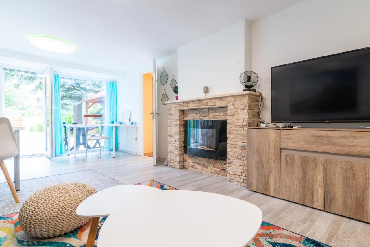 Cosy And Colorful Apartment センテンドレ エクステリア 写真